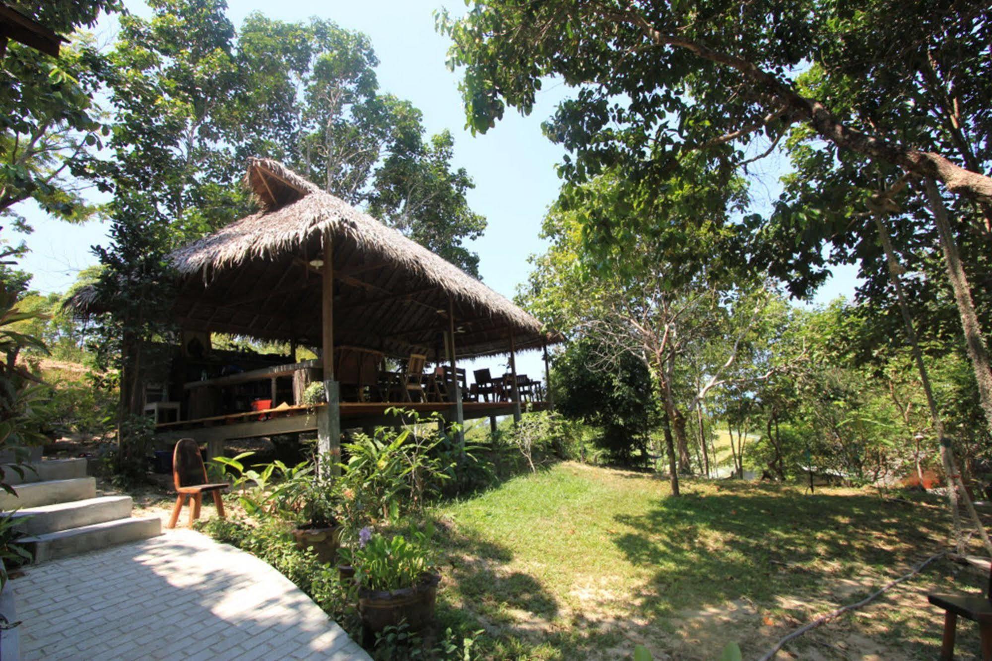 Chomjan Resort Koh Phayam Eksteriør billede